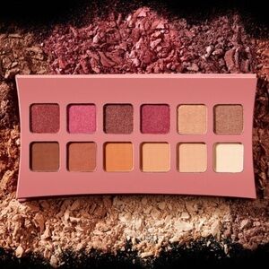 ILLAMASQUA Unveiled Artistry Palette Eyeshadow